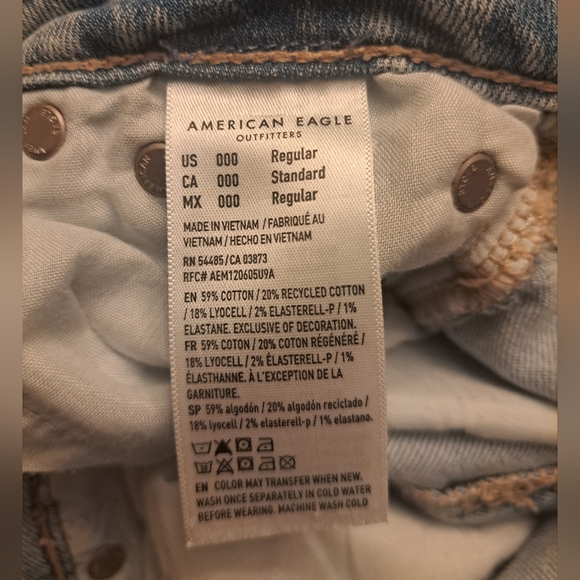 American Eagle Super High Rise Baggy Wide Leg Jeans - Picture 4 of 9